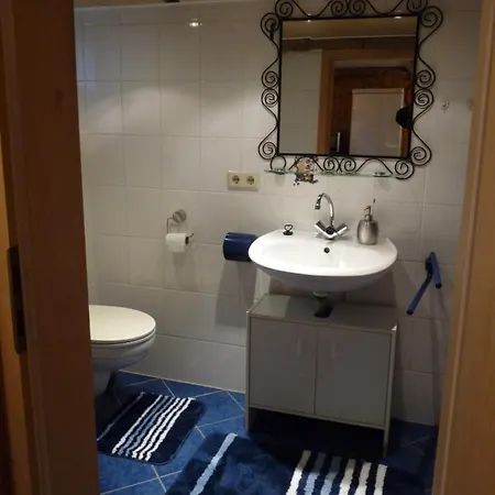 Atelierwohnung Am Flughafen Koeln -bonn * Troisdorf