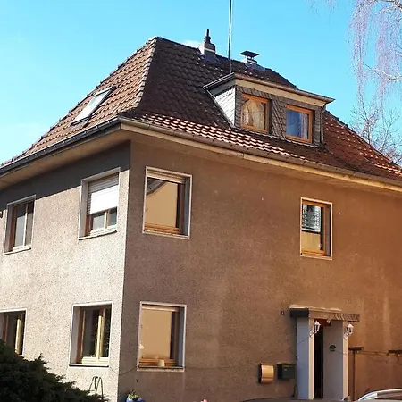 Atelierwohnung Am Flughafen Koeln -bonn Apartament *